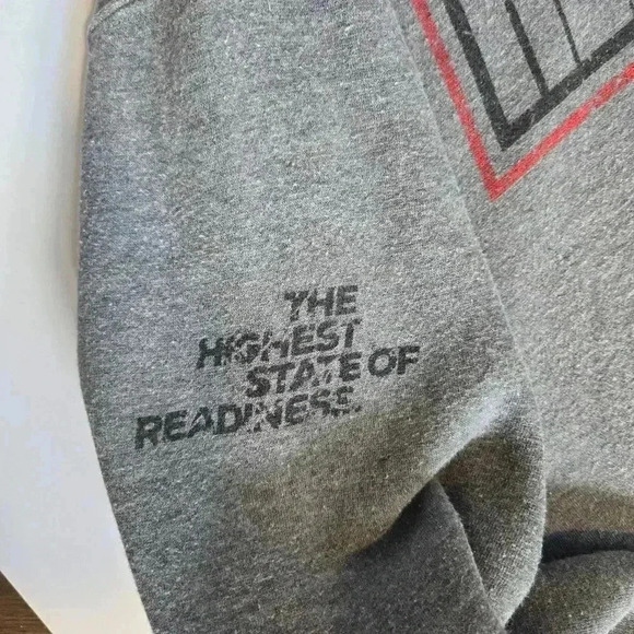 REDCON1 Grey and Red hoodie size L - Picture 3 of 7